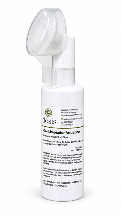 Gel Limpiador Antiacne fondo blanco